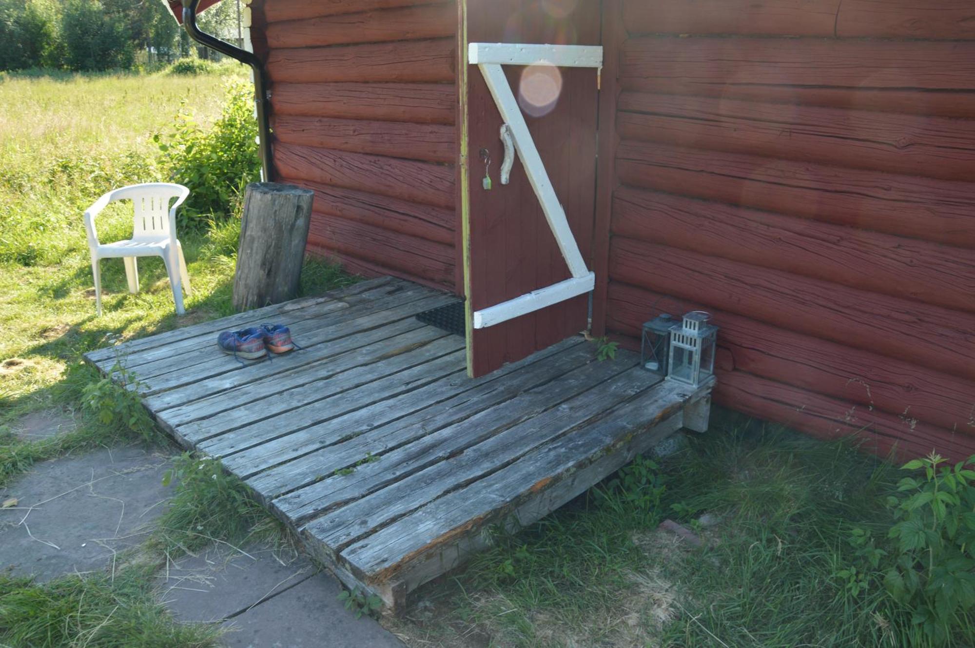 Hytte Anno 1721 Uten Internett, Strom, Vann - Men Med Rodmalt Utedo Ljørdal Exterior foto